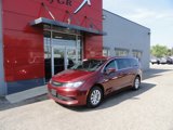 Used 2017 Chrysler Pacifica Touring image 6