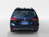 Used 2019 Volkswagen Golf SE image 5