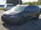 Used 2018 Chrysler Pacifica Touring-L Plus image 3