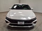 Used 2024 Hyundai Elantra SE image 2