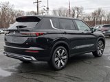 New 2025 Mitsubishi Outlander SE image 4