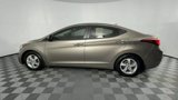Used 2014 Hyundai Elantra SE image 5