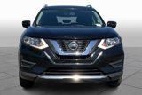 Used 2018 Nissan Rogue SV image 3