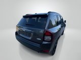 Used 2015 Jeep Compass Latitude image 4