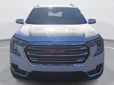 New 2024 GMC Terrain SLT image 2