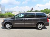 Used 2016 Chrysler Town & Country Touring w/ Driver Convenience Group image 4