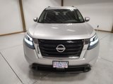 Used 2024 Nissan Pathfinder SV image 3