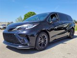 Used 2023 Toyota Sienna XSE image 2