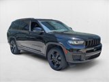 Used 2022 Jeep Grand Cherokee L Laredo image 3