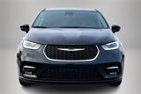 Used 2022 Chrysler Pacifica Touring-L image 2