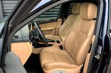 Certified 2023 Porsche Macan Turbo image 5
