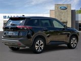 Used 2023 Nissan Rogue SV image 2