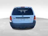 Used 2005 Ford Escape XLT image 4