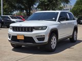Certified 2022 Jeep Grand Cherokee Limited image 3