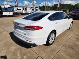 Used 2019 Ford Fusion SE image 4