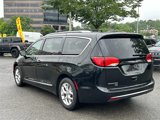 Certified 2020 Chrysler Pacifica Touring-L image 4