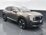 New 2025 Nissan Kicks SR image 2