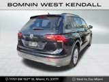 Used 2018 Volkswagen Tiguan SE w/ Panoramic Sunroof Package image 4