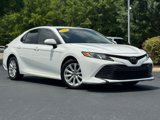 Used 2018 Toyota Camry LE image 2