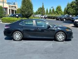 Used 2020 Toyota Camry LE image 3