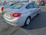 Used 2017 Chevrolet Cruze LT image 4
