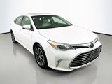 Used 2017 Toyota Avalon XLE Premium image 3