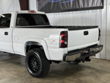 Used 2007 Chevrolet Silverado 2500 LT w/ Heavy-Duty Power Package image 4