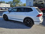 Used 2023 Volkswagen Tiguan SE R-Line image 5