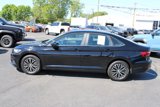 Used 2021 Volkswagen Jetta SE image 2