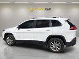 Used 2017 Jeep Cherokee Limited image 4