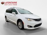 Used 2017 Chrysler Pacifica Touring-L image 3