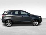 Used 2017 Ford Escape SE image 4