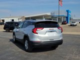 Used 2022 GMC Terrain SLE w/ Driver Convenience Package image 4