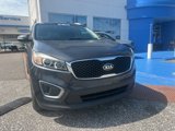 Used 2016 Kia Sorento LX image 2