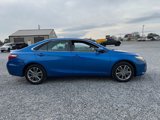 Used 2017 Toyota Camry SE image 2