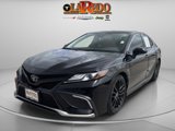 Used 2022 Toyota Camry XSE image 3