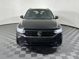Used 2024 Volkswagen Tiguan SE R-Line image 2