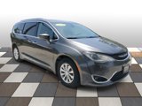Used 2019 Chrysler Pacifica Touring-L image 3