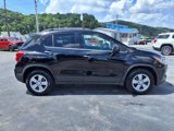 Used 2017 Chevrolet Trax LT w/ LT Convenience Package image 5