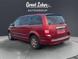 Used 2009 Chrysler Town & Country Touring image 3