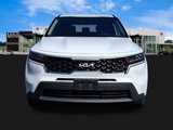 Used 2023 Kia Sorento LX image 2