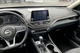 Used 2023 Nissan Altima 2.5 SV image 6