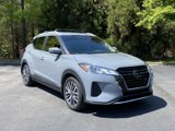 Used 2021 Nissan Kicks SV image 2