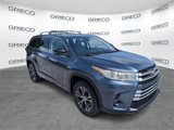 Used 2017 Toyota Highlander LE image 2