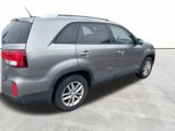 Used 2015 Kia Sorento LX image 6