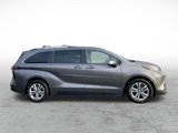 Used 2022 Toyota Sienna Platinum image 4