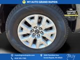 Used 2023 Nissan Frontier SV image 5