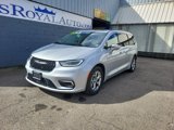Used 2022 Chrysler Pacifica Limited image 2