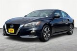 Used 2022 Nissan Altima 2.5 SV image 2