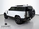 Used 2024 Land Rover Defender 90 X-Dynamic SE image 5